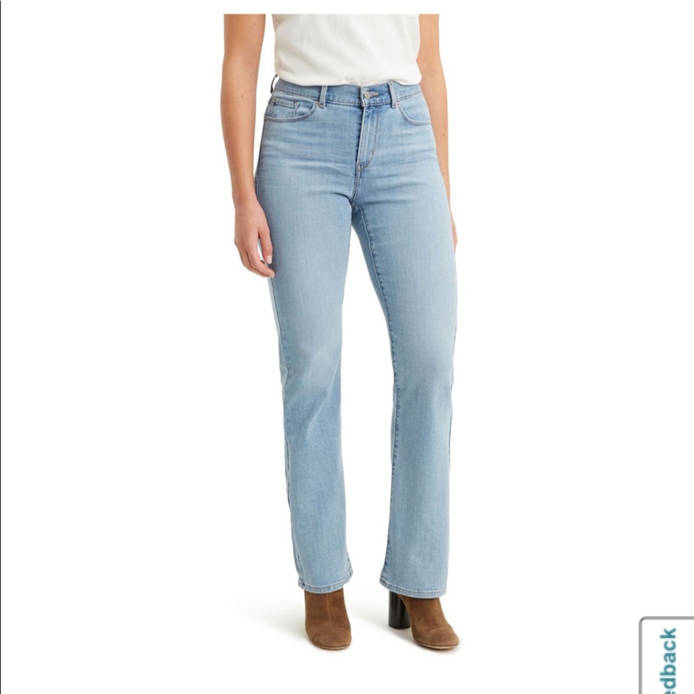 Levi’s Curvy Bootcut Jeans